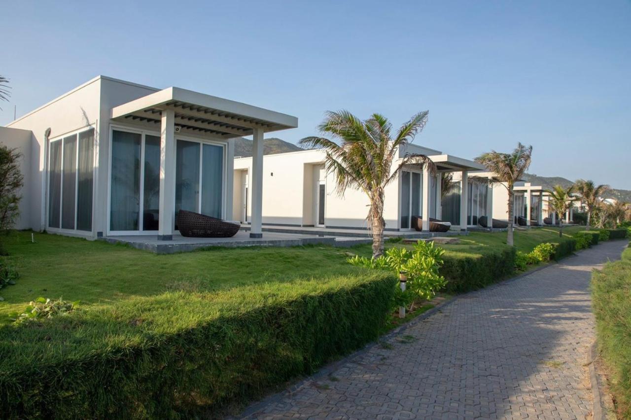 Oceanami Villas & Beach Club Long Hai At 1, 3, 4 Bedroom & 5, 6 Bedroom Beachfront Private Pool Exterior foto