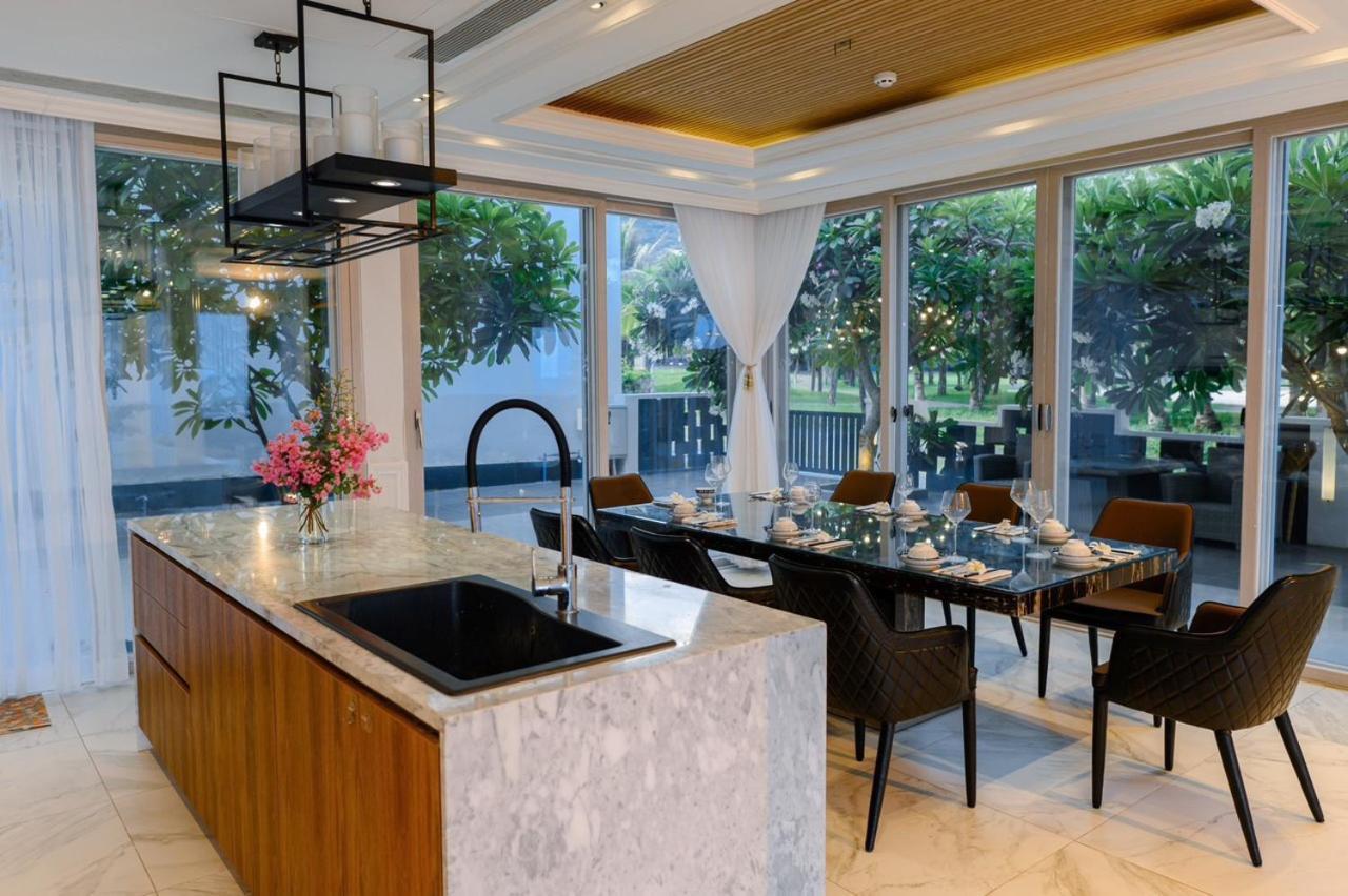 Oceanami Villas & Beach Club Long Hai At 1, 3, 4 Bedroom & 5, 6 Bedroom Beachfront Private Pool Exterior foto